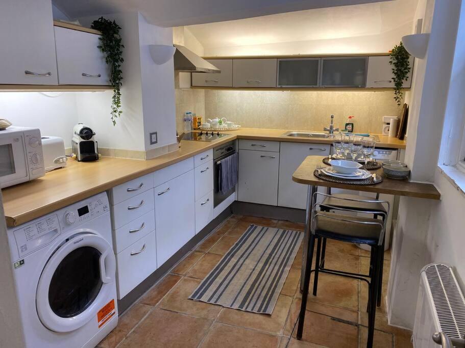 Spacious Flat In The Most Desirable Area Of Londýn Exteriér fotografie